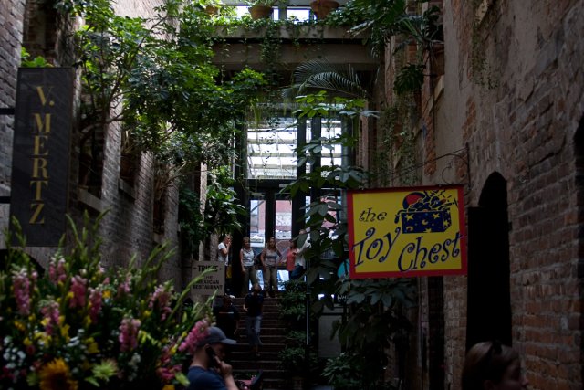 OldMarket_2008-07-11_IMG_0197